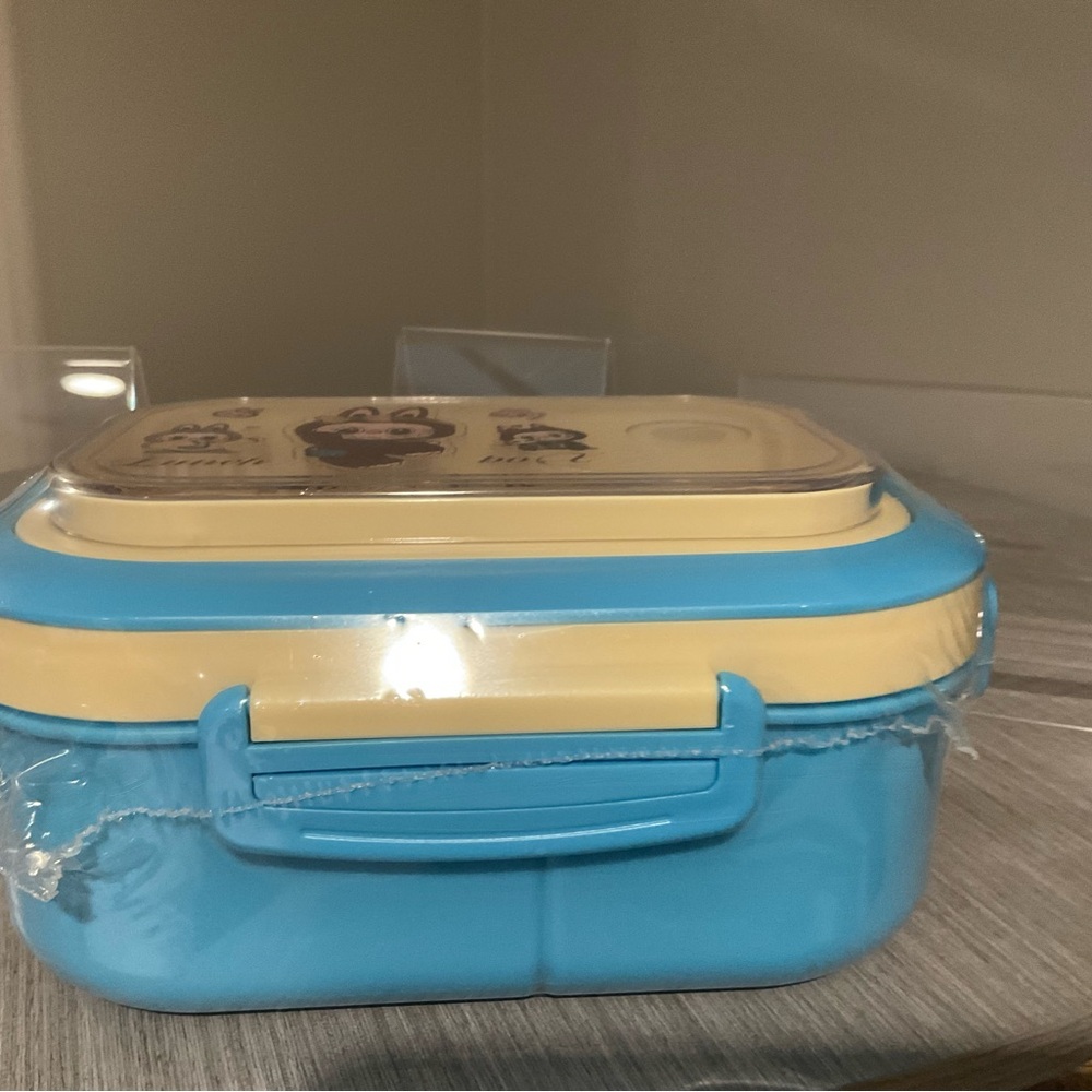 Labubu Bento Lunch Box - Picture 2 of 3